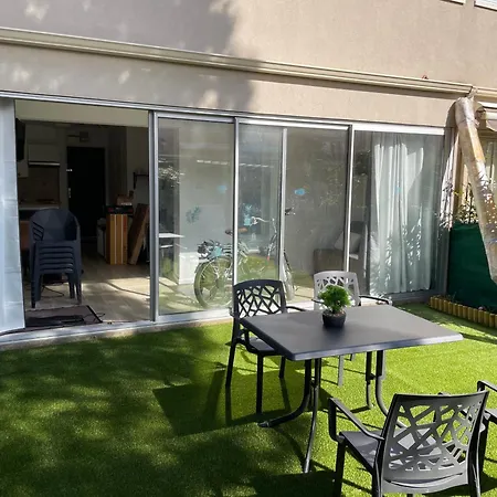 Rez-de-jardin Cap D Eureka Apartment *